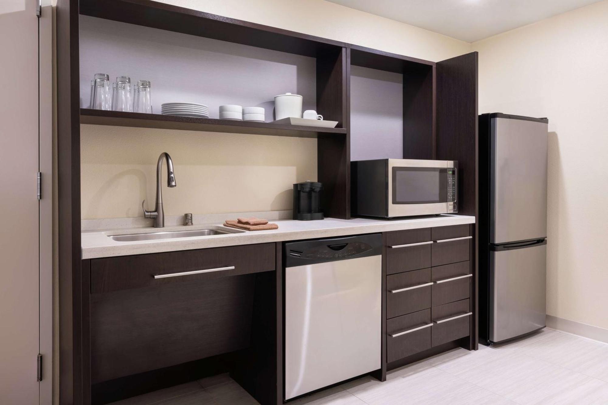 Home2 Suites By Hilton Anchorage/Midtown Kültér fotó